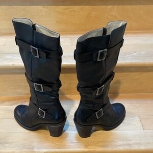 Via Spiga Women's Size 7 Zip Up Knee High 3X Buckle Accent Boot--PREOWNED